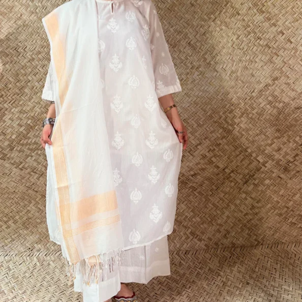 Preal White Light Embroided